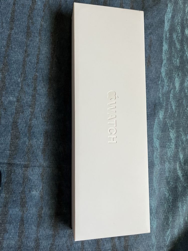 Apple Watch S10 2024 42mm с гаранция към Apple