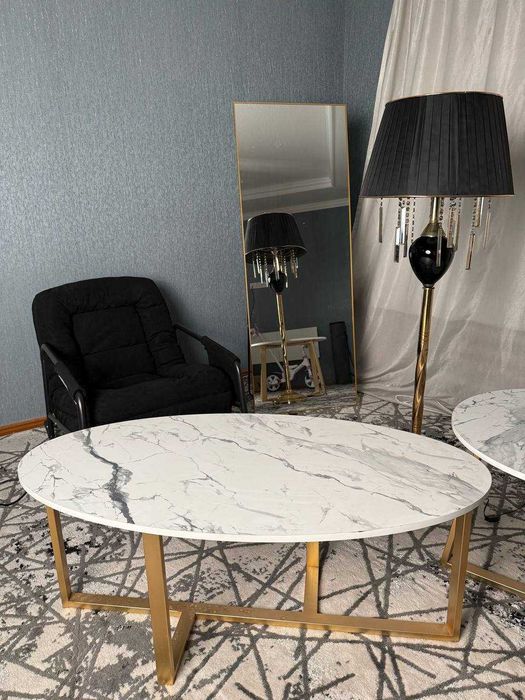 Овальный журнальный столик