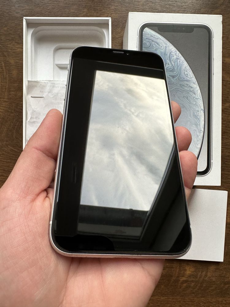 iPhone XR la cutie cu bon achizitie- pret fix