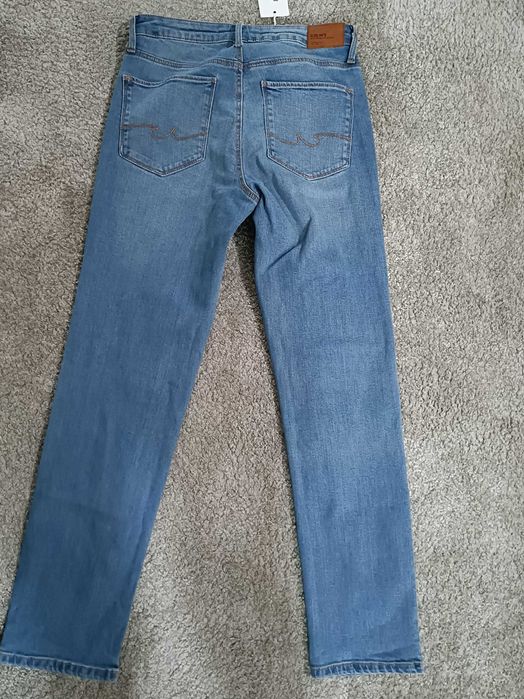 Jeans Colins dama noi cu eticheta