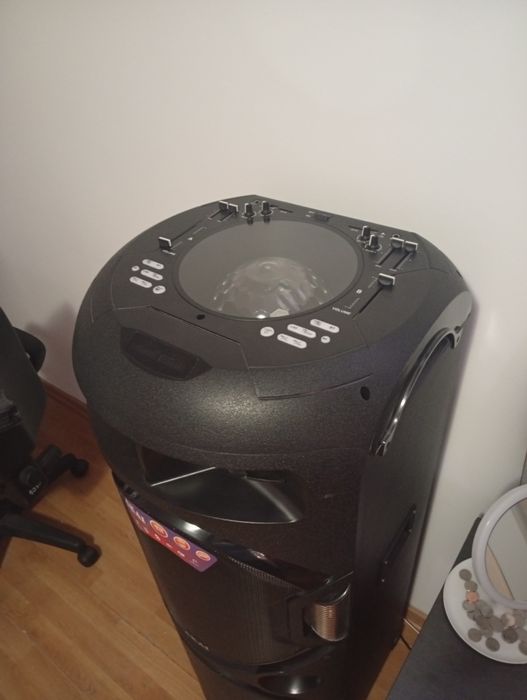 Vând boxa activa AkAi