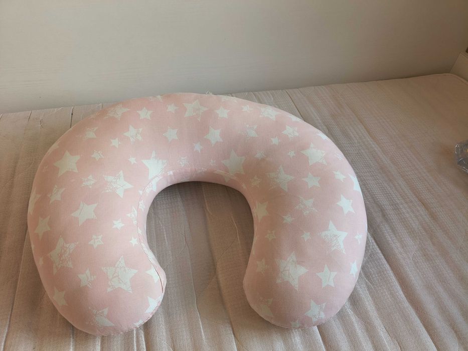 Възглавница за кърмене