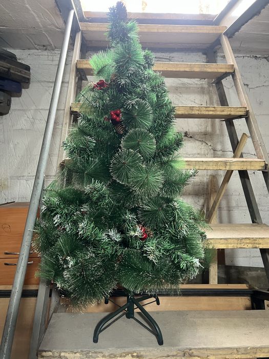 Продается ёлочка для дома