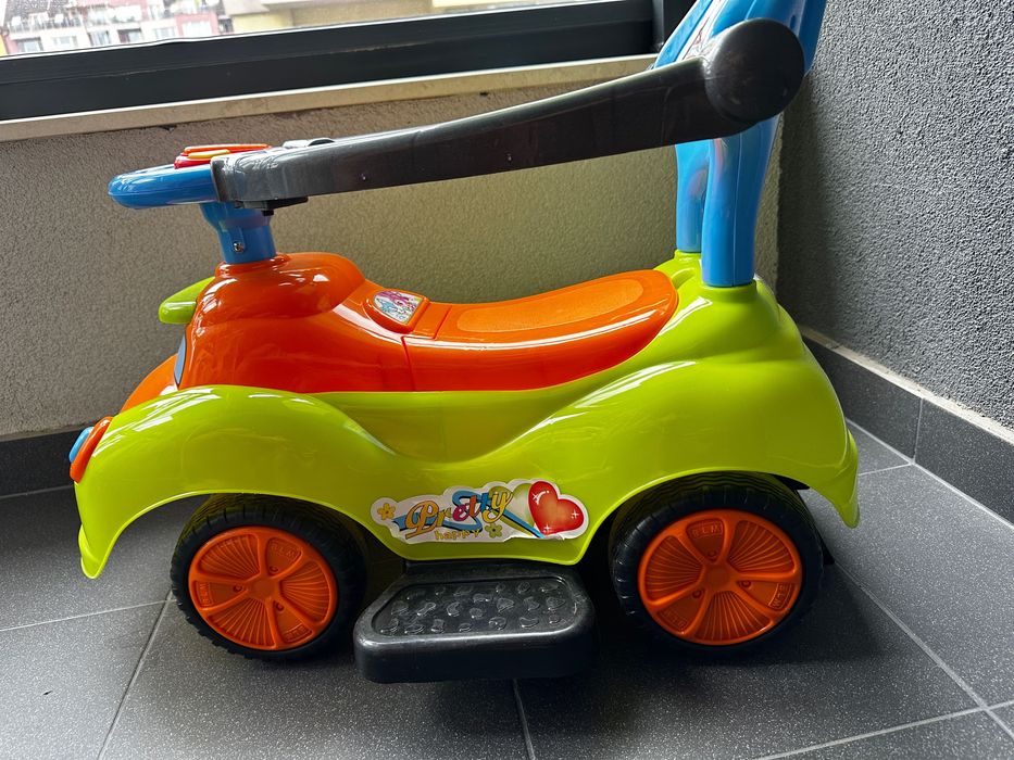 Кола за бутане с дръжка Moni Smile