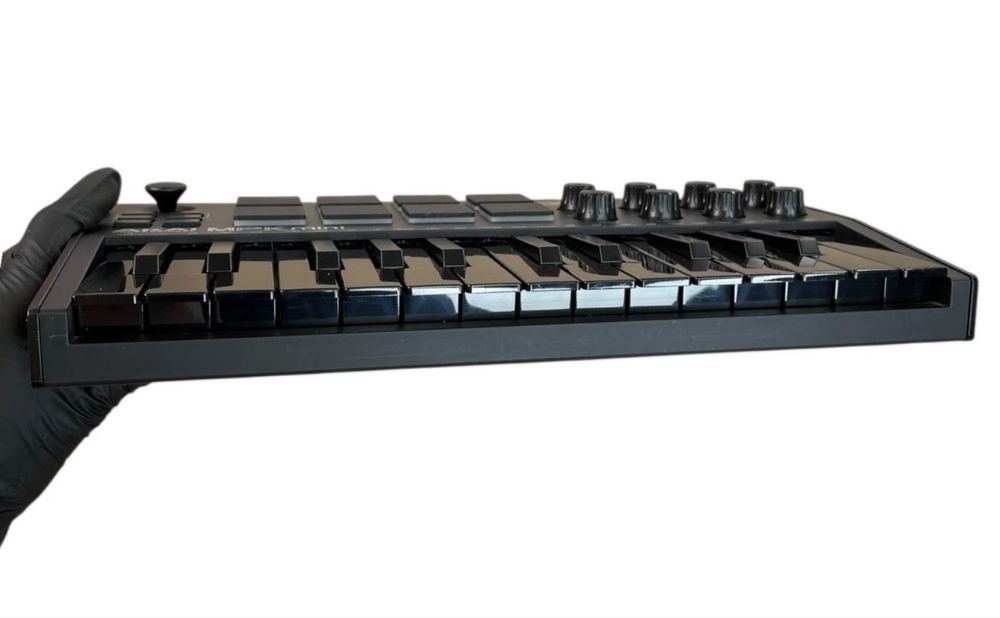 Midi - клавиатура Akai Pro MPK mini MK3 Black новый