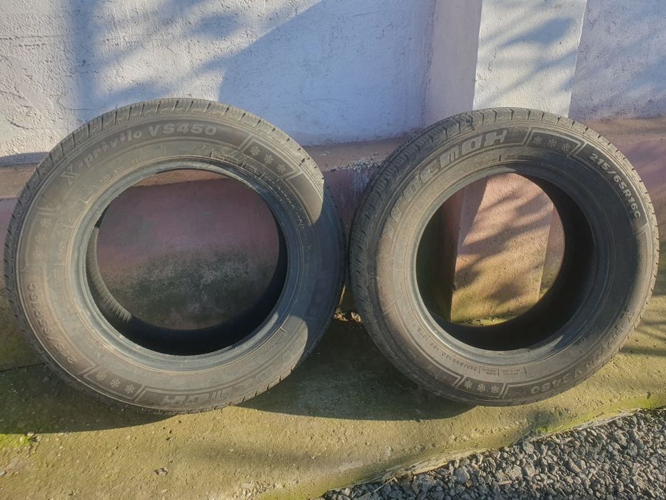Vând 2 anvelope 215/65 R16C