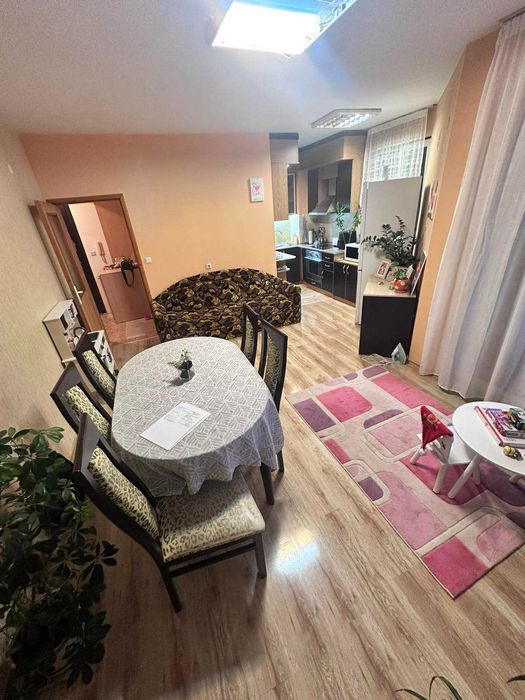 Дава се под наем Двустаен апартамент в Варна, Възраждане 1 - 67 кв.м за 504.9 € - Снимка #2