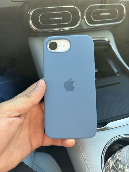 iPhone 16e 128GB — Белый цвет