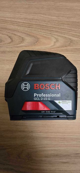 Лазерен самонивелиращ се нивелир Bosch в куфар + статив