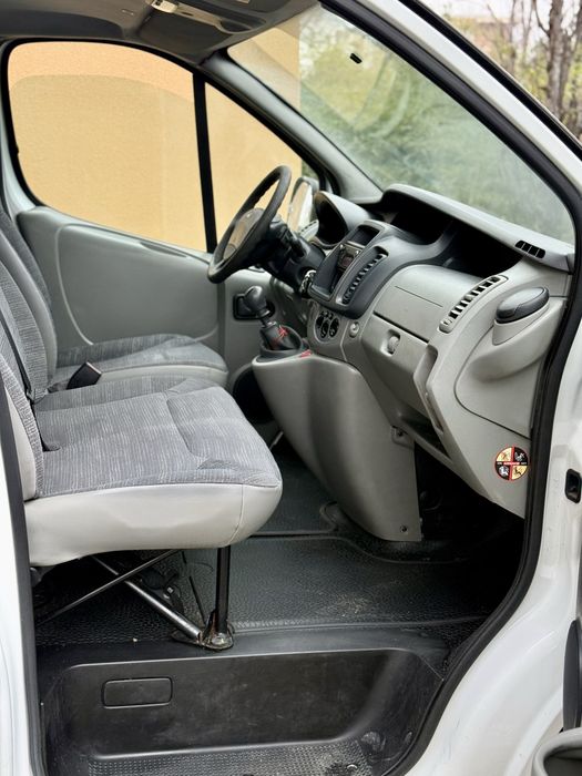 Renault Trafic 2.0 dci 68.000 km Euro 5