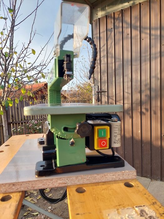 Traforaj electric  pentru lemn  REXON .