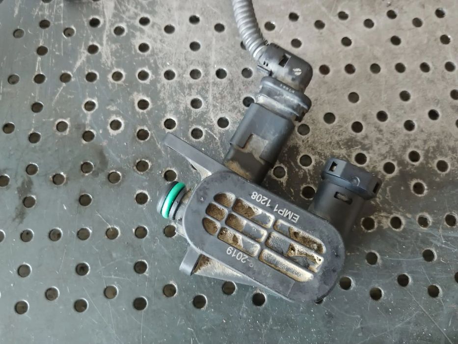 senzor filtru combustibil 1.5 hdi citroen c5 aircross emp1 1208