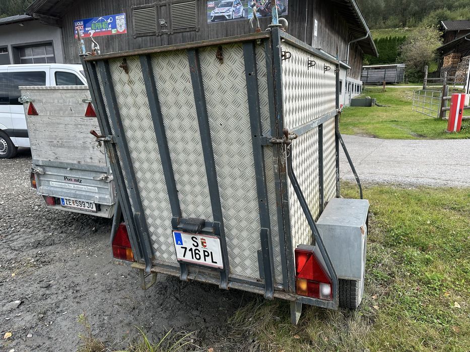 Remorca animale , 1500 kg .