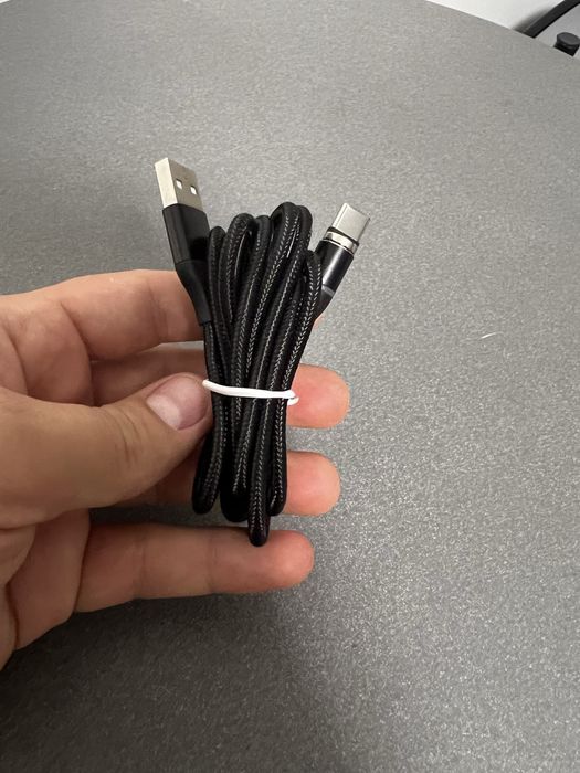 Cablu incarcator magnetic
