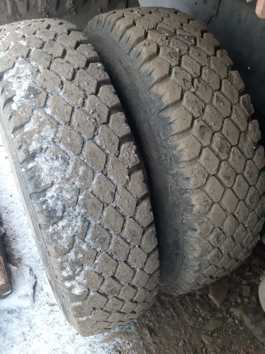 Резина 10р20 на камаз, зил, 5шт.