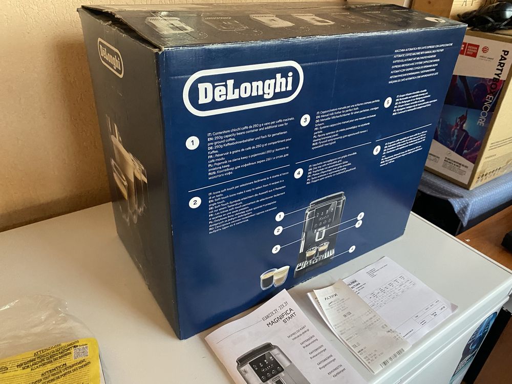 Aparat de cafea boabe DeLonghi magnifica start