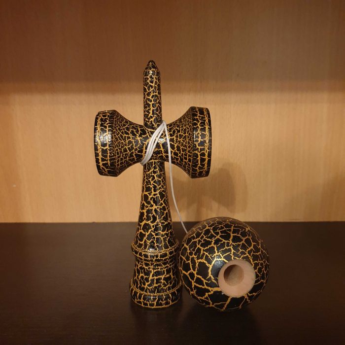 Kendama nouă pentru incepatori si profesioniști
