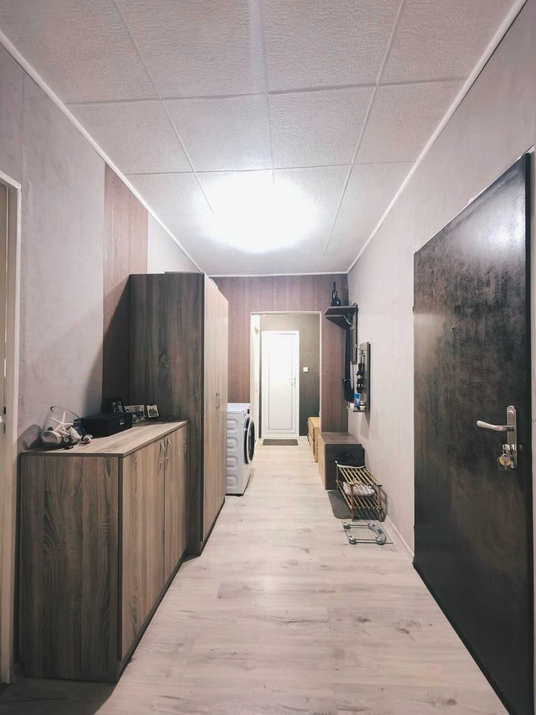 Продава се Двустаен апартамент в Русе, Чародейка - Юг - 62 кв.м за 1234 €/кв.м - Снимка #8