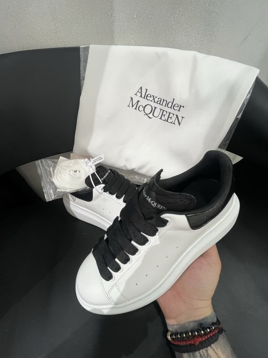 Adidasi barbati Alexander McQueen  modele 2025 ! Pantofi sport tenesi