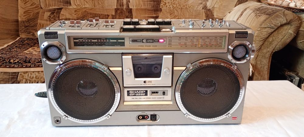 Radio-casetofon SHARP Gf-9292 X