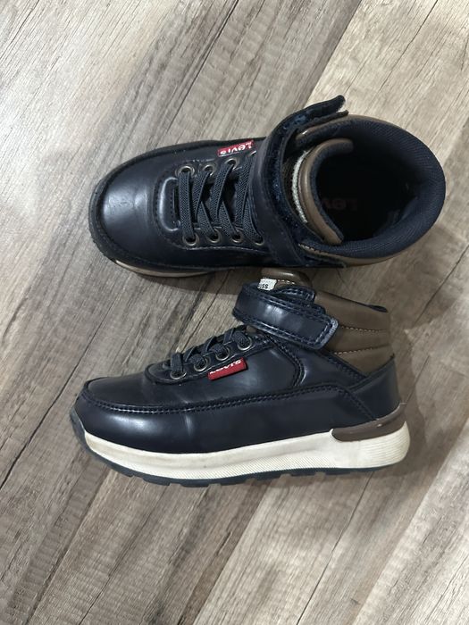Levis боти 26 номер
