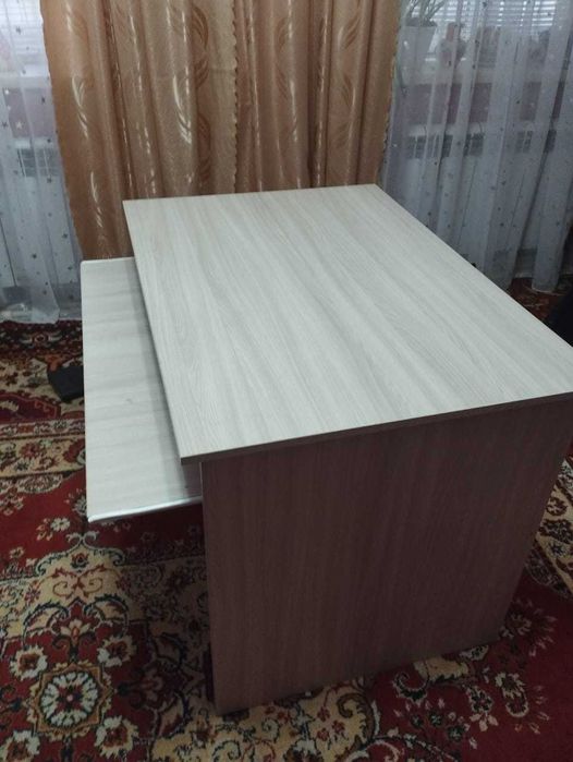 стол компьютерный