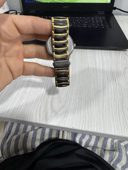 Новые мужские часы из мекки не знаю бренд но состояние идеальное