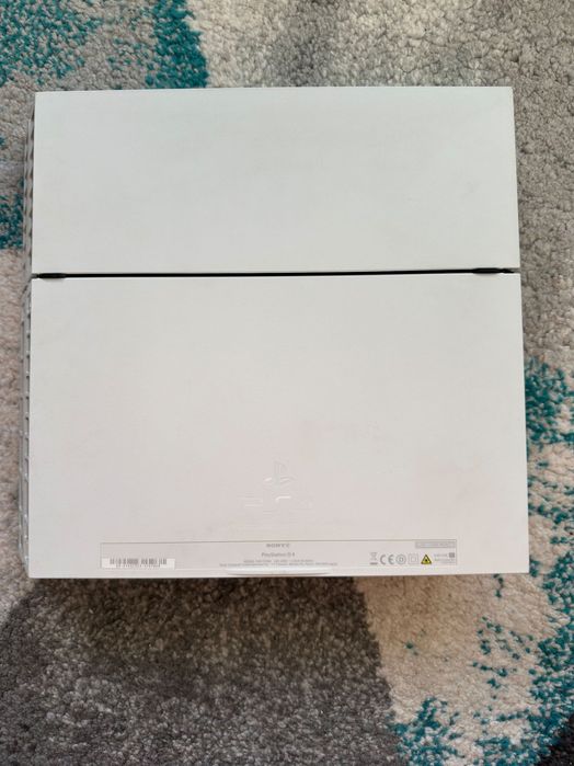 PlayStation4 500GB в добро състояние. (PS4 FAT)