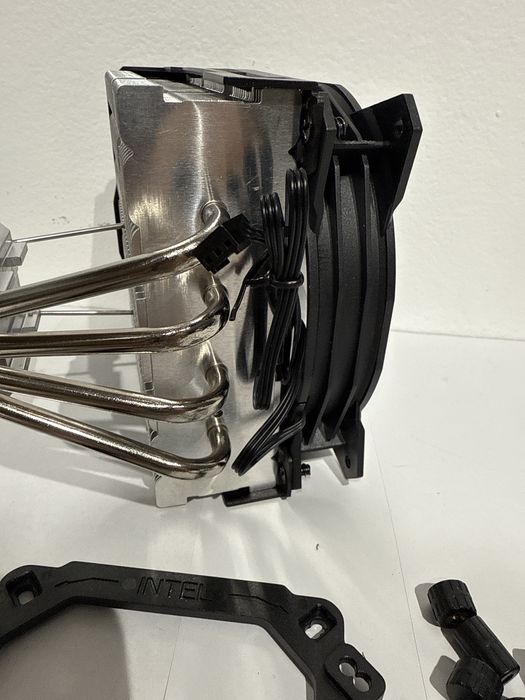 Cooler procesor CPU Aer Thermaltake+upHere 120mm,PWM,140W TDP,Intel