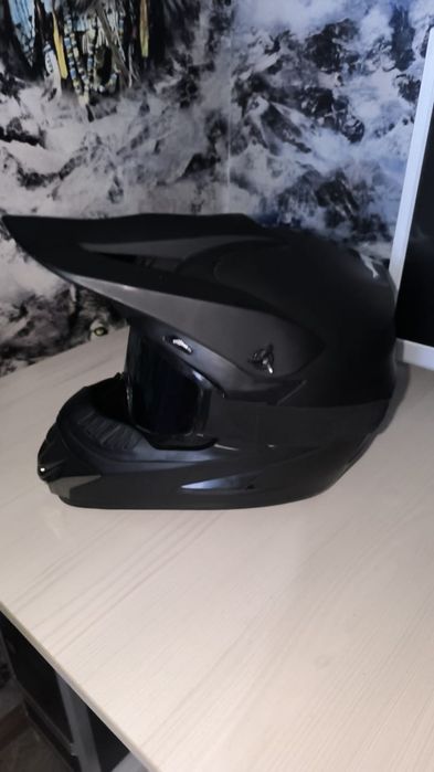 Мотошлем в отличном состоянии.