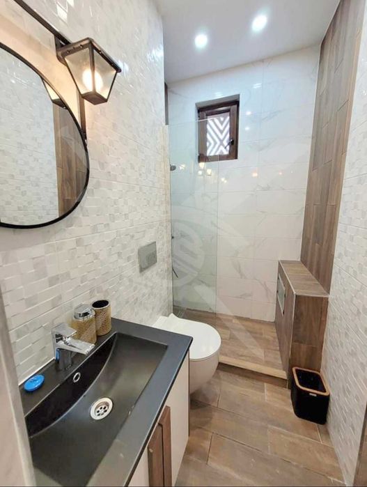 Продава се Тристаен апартамент в Пловдив, Кършияка - 75 кв.м за 1900 €/кв.м - Снимка #1