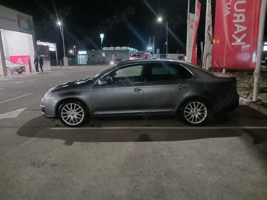 Vând vw jetta 1.6