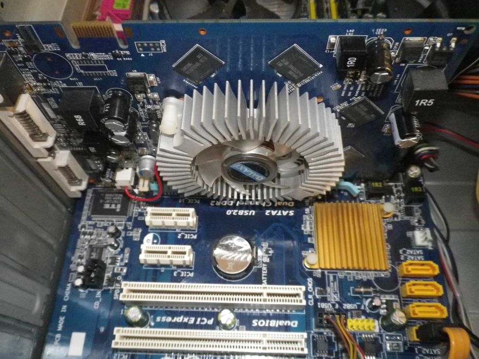 Компютър Gigabyte GA-P31-ES3G