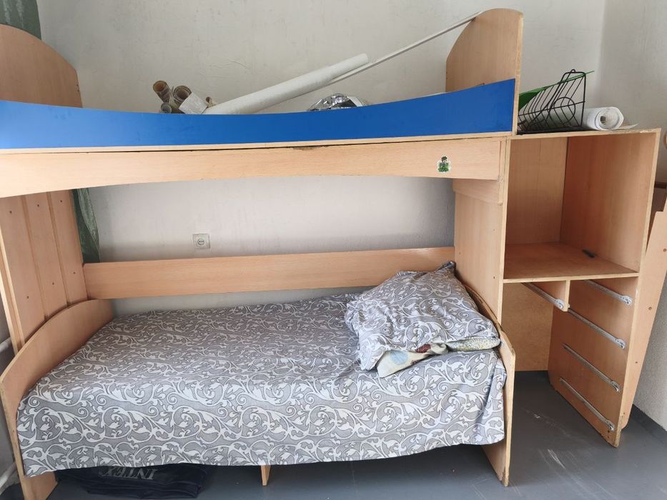 Продам 2-х ярусную кровать