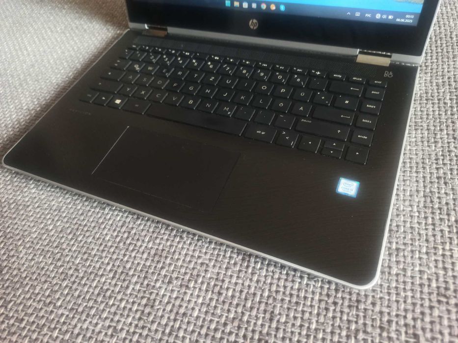 Сенсорный ноутбук-трансформер на базе Core i3-7100U