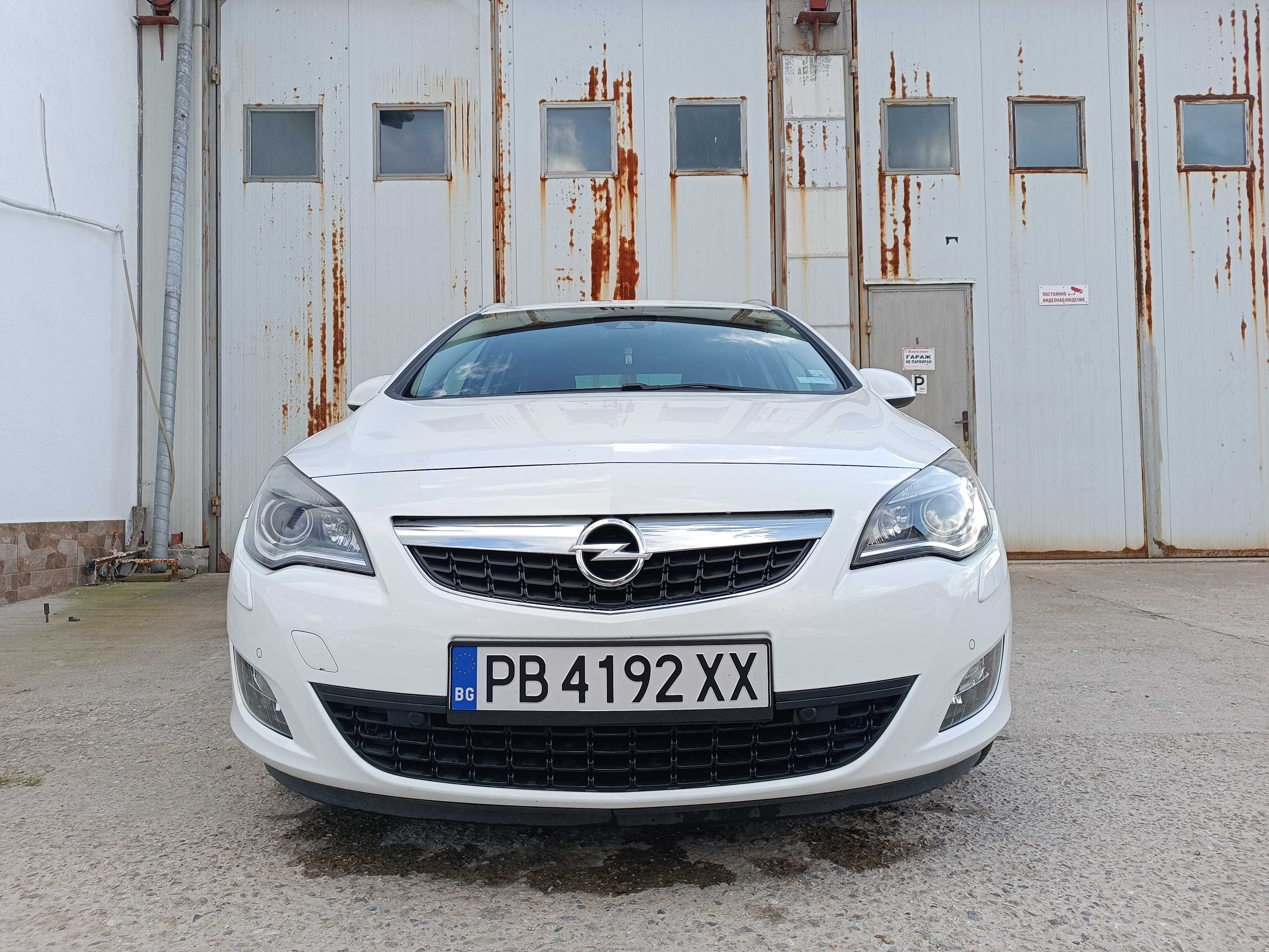 Opel Astra 2.0 CDTI FULL