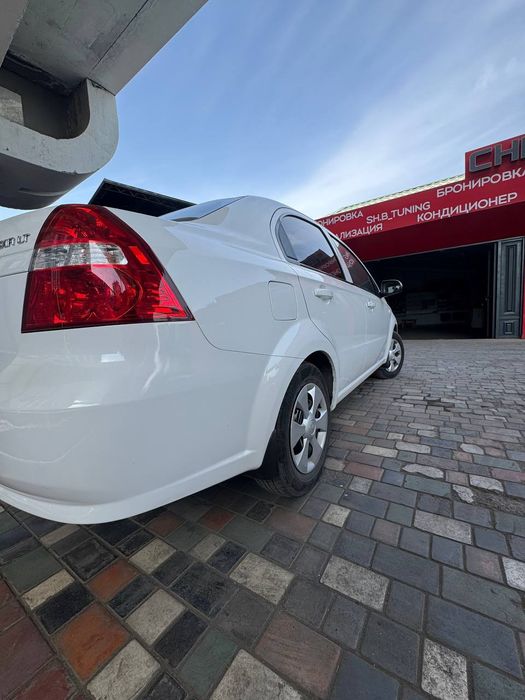 Nexia 3 2019 yil mexakina 2 pazitsa kraska toza metan gaz bor.