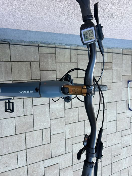 Cube Kathmandu ON1,Bosch CX, bicicleta electrica