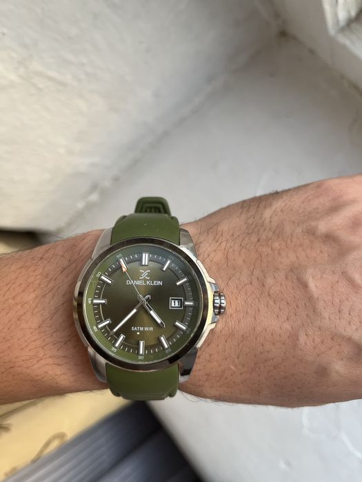 Часы Daniel Klein