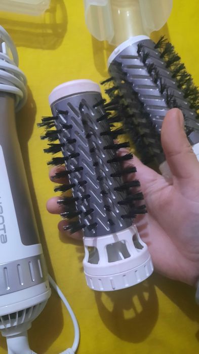 Perie rotativă Rowenta Brush Activ cu două capete de perie