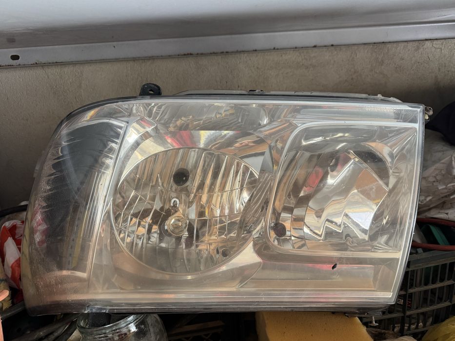 Фара правая на тойота ленд крузер 100