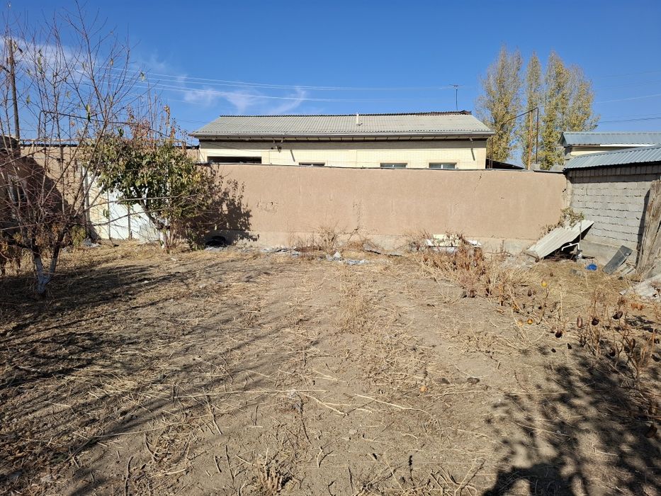 Yer uchastka sotiladi