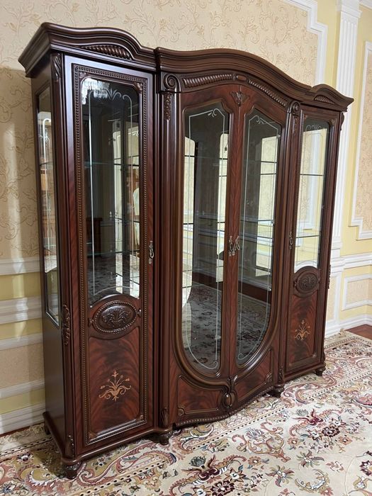 ШКАФ И КОМОД в отличном состоянии