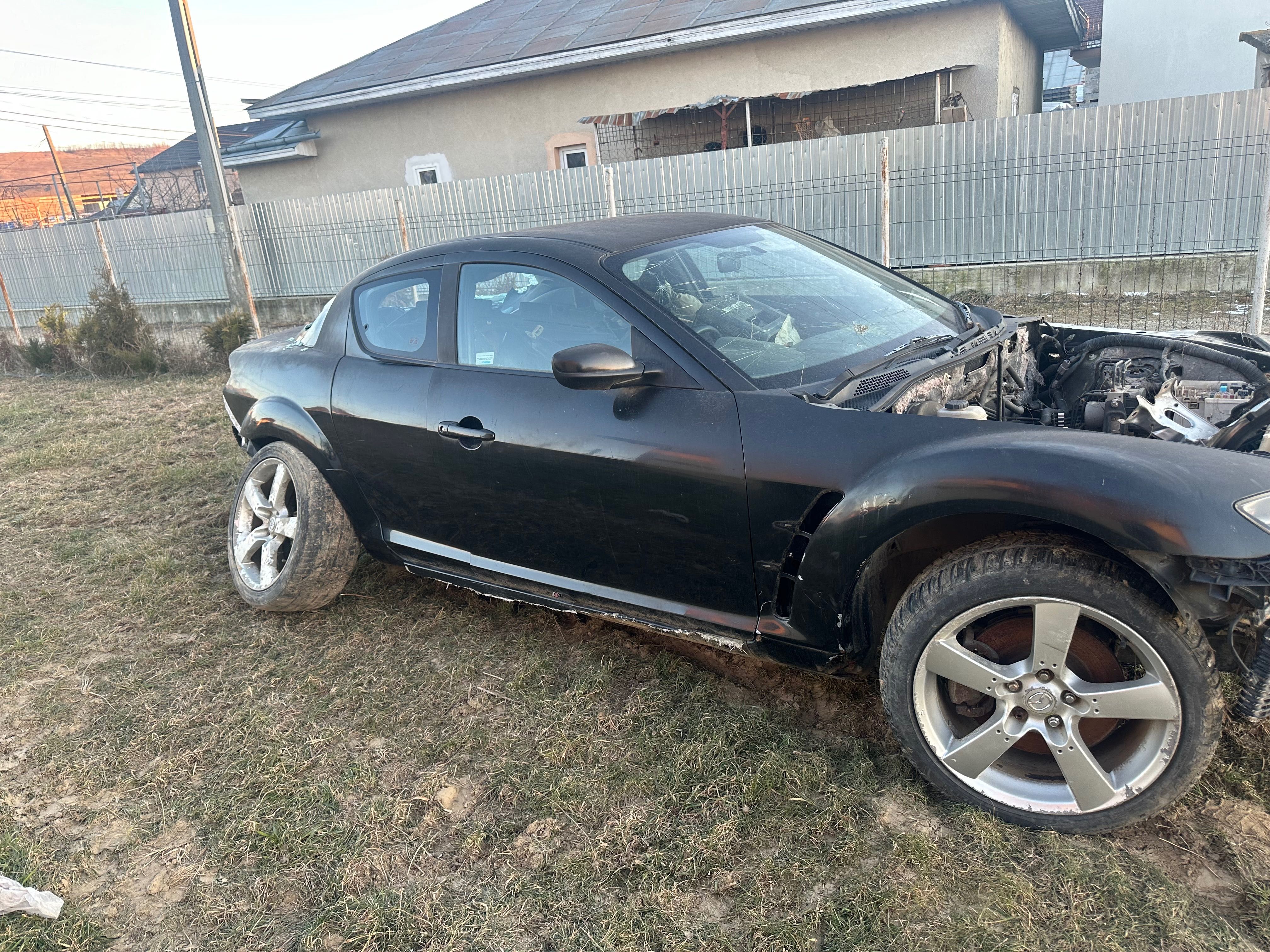 Dezmembrez mazda rx8 motor vandut radiatoare oglinzi stopuri cutie de