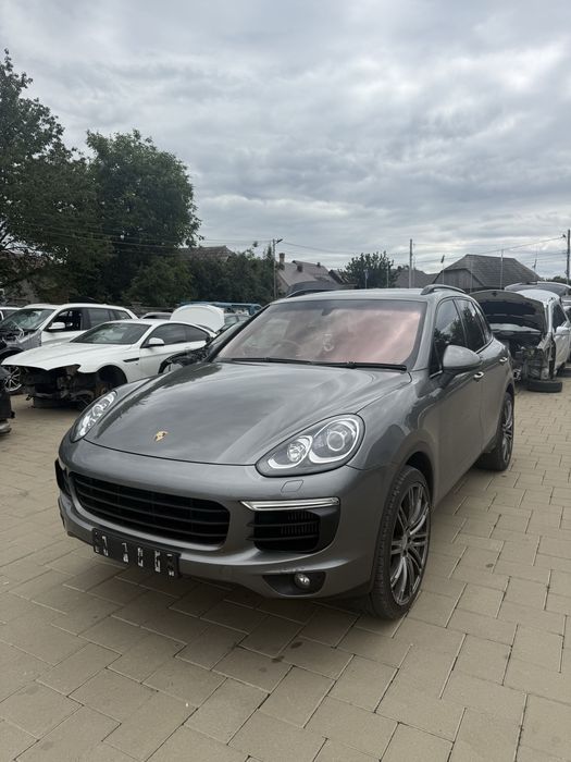 Bara fata porche cayenne facelift an 2016