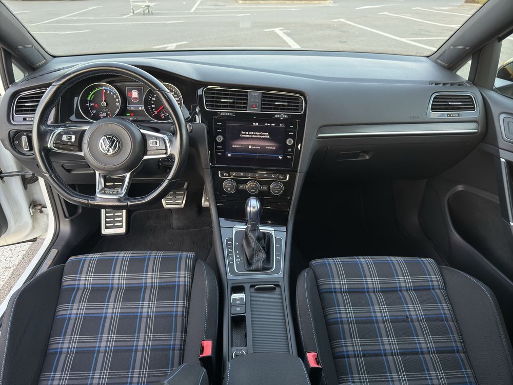 VW Golf 7.5 GTE 1.4 TSI plug in hybrid