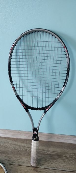 vand racheta tenis pentru începatori