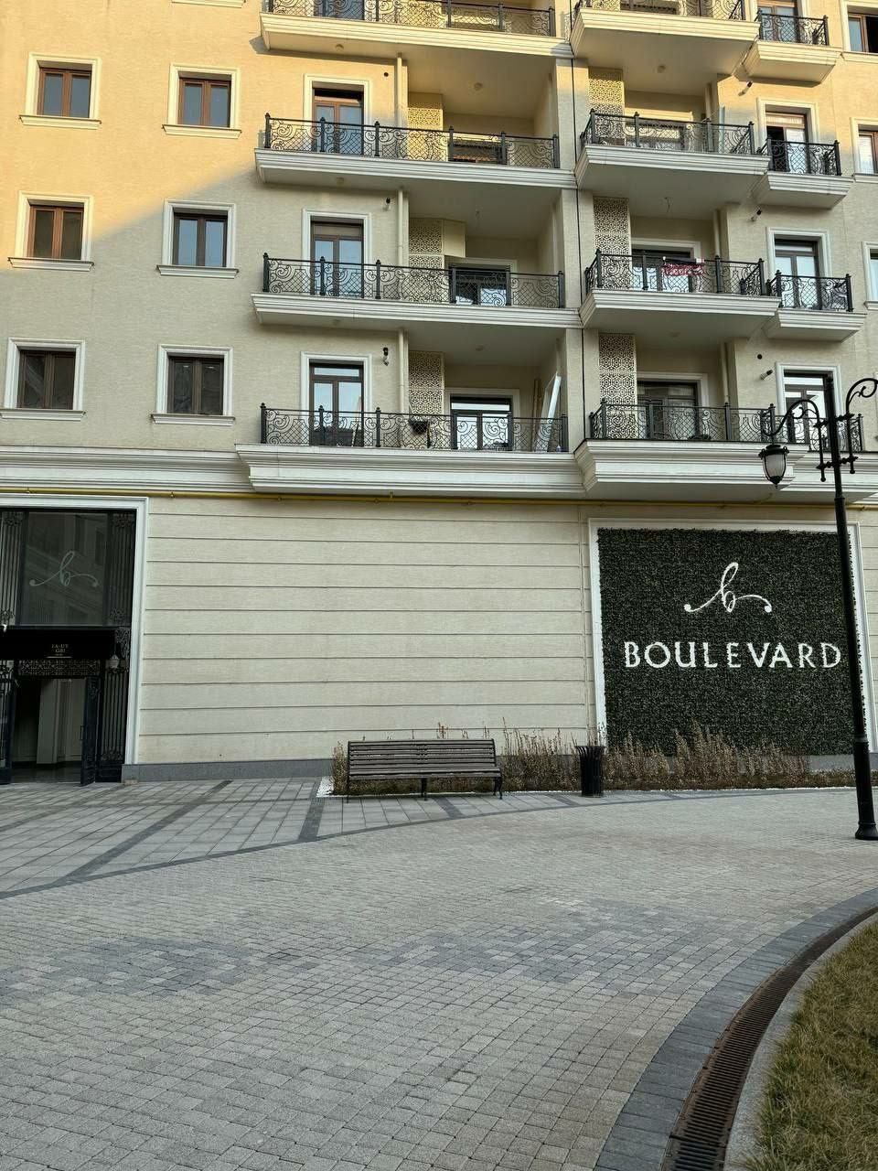 "Boulevard"ж.к. коробка 4-хонали,6-этаж,99кв.(шайхантахурский р.)