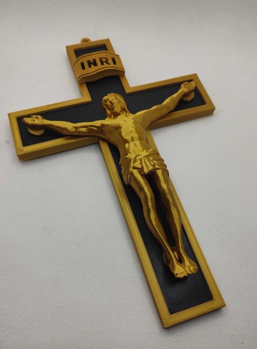 Cruce cu Isus Hristos rastignit - imprimat 3D