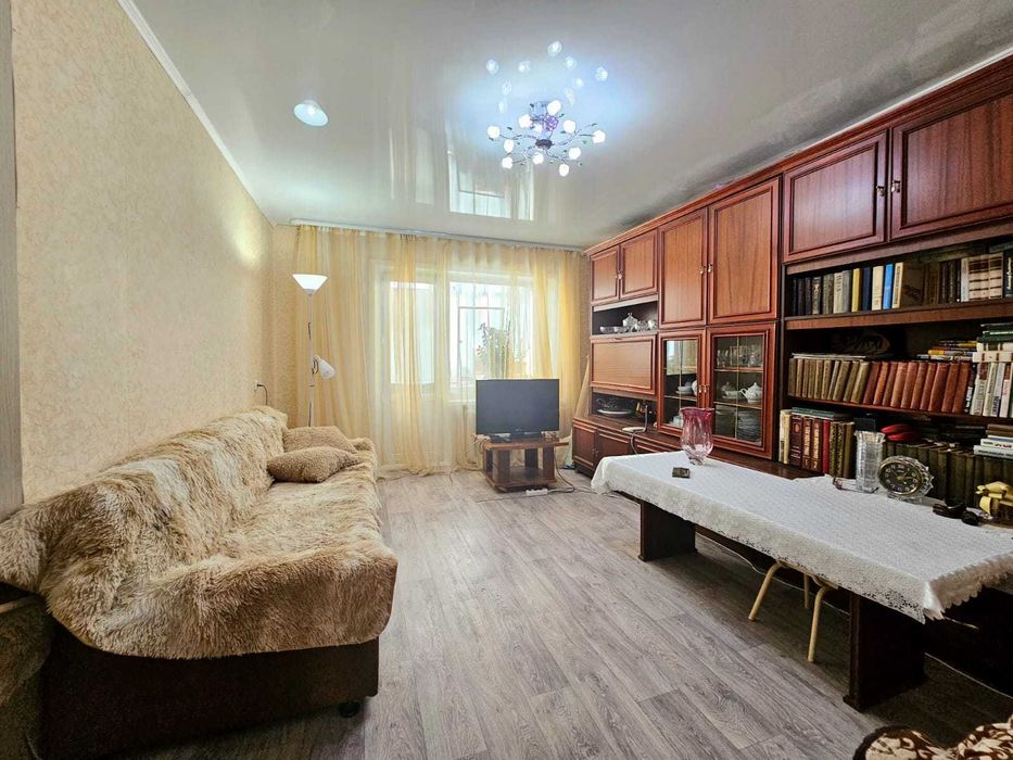 продается 3-х комнатная квартира Майлина 13